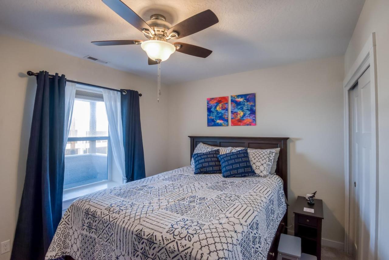 Oceanview Townhome - Pet Friendly - Sleeps 6 - King Depoe Bay Buitenkant foto