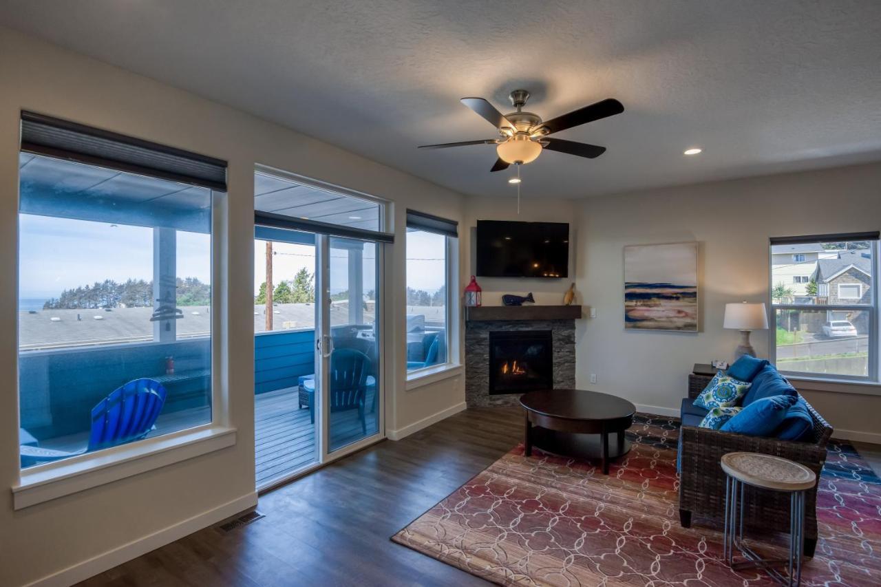 Oceanview Townhome - Pet Friendly - Sleeps 6 - King Depoe Bay Buitenkant foto