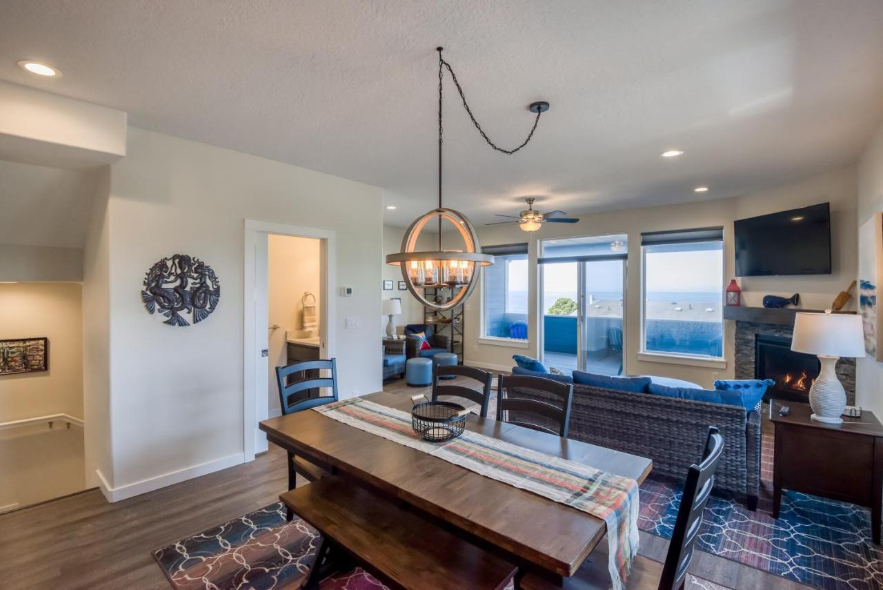 Oceanview Townhome - Pet Friendly - Sleeps 6 - King Depoe Bay Buitenkant foto